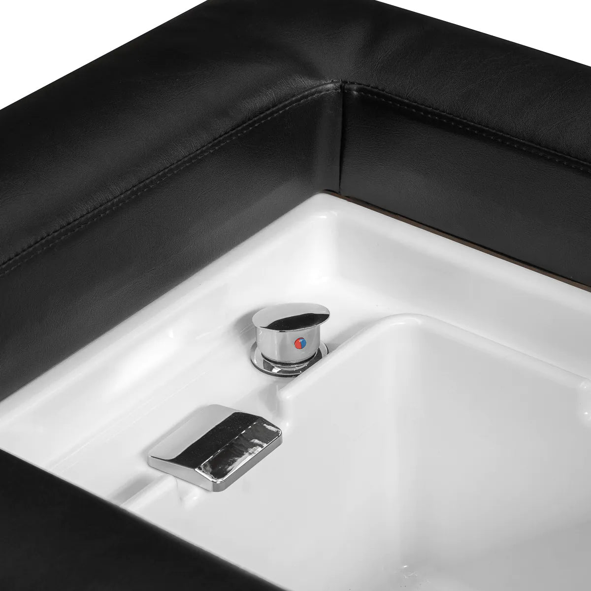 Gabbiano Head Spa Bali hair washing bed black