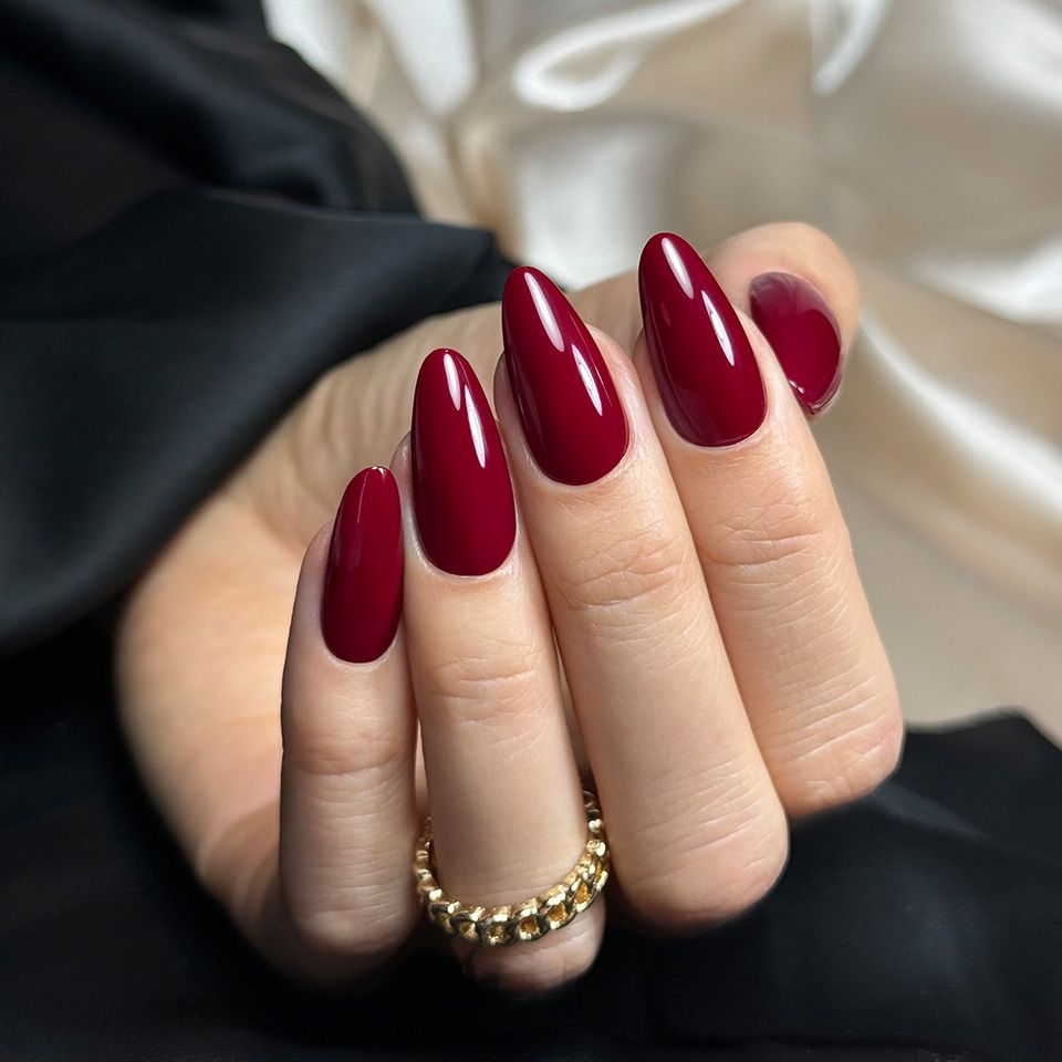 SLOWIANKA 576 Scarlet Lip gel polish 10g