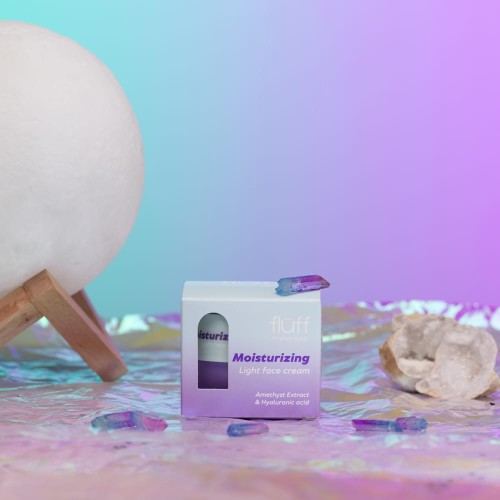 Fluff Light hydratační krém na obličej s ametystem a kyselinou hyaluronovou 50 ml