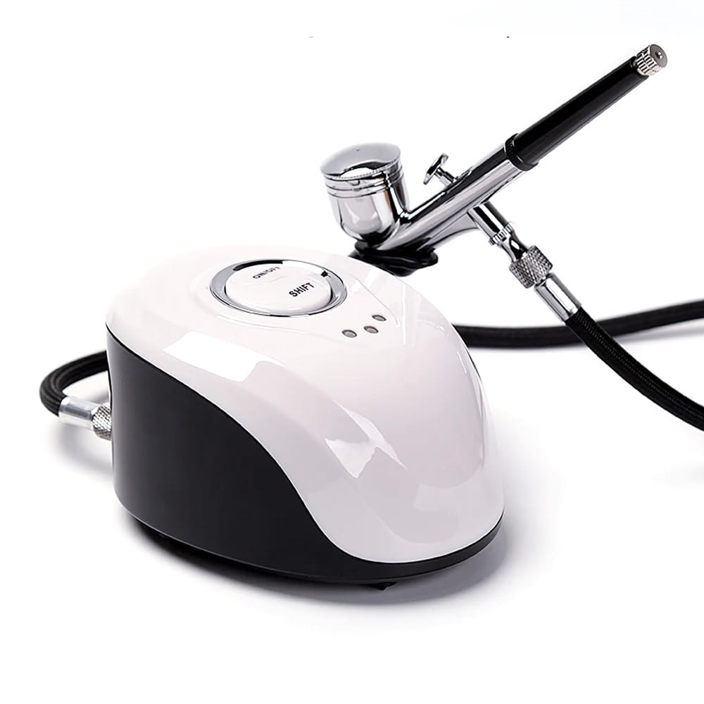 Airbrush/aerograph with compressor - white