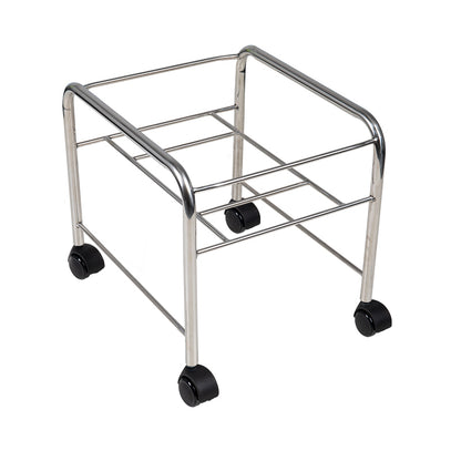 Rovný pedikérský podnos s chromovanými kolečky
