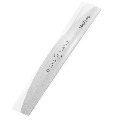 Tenký pilník Ocho Nails ve tvaru půlměsíce 180/240 1 ks, bezpečné balení