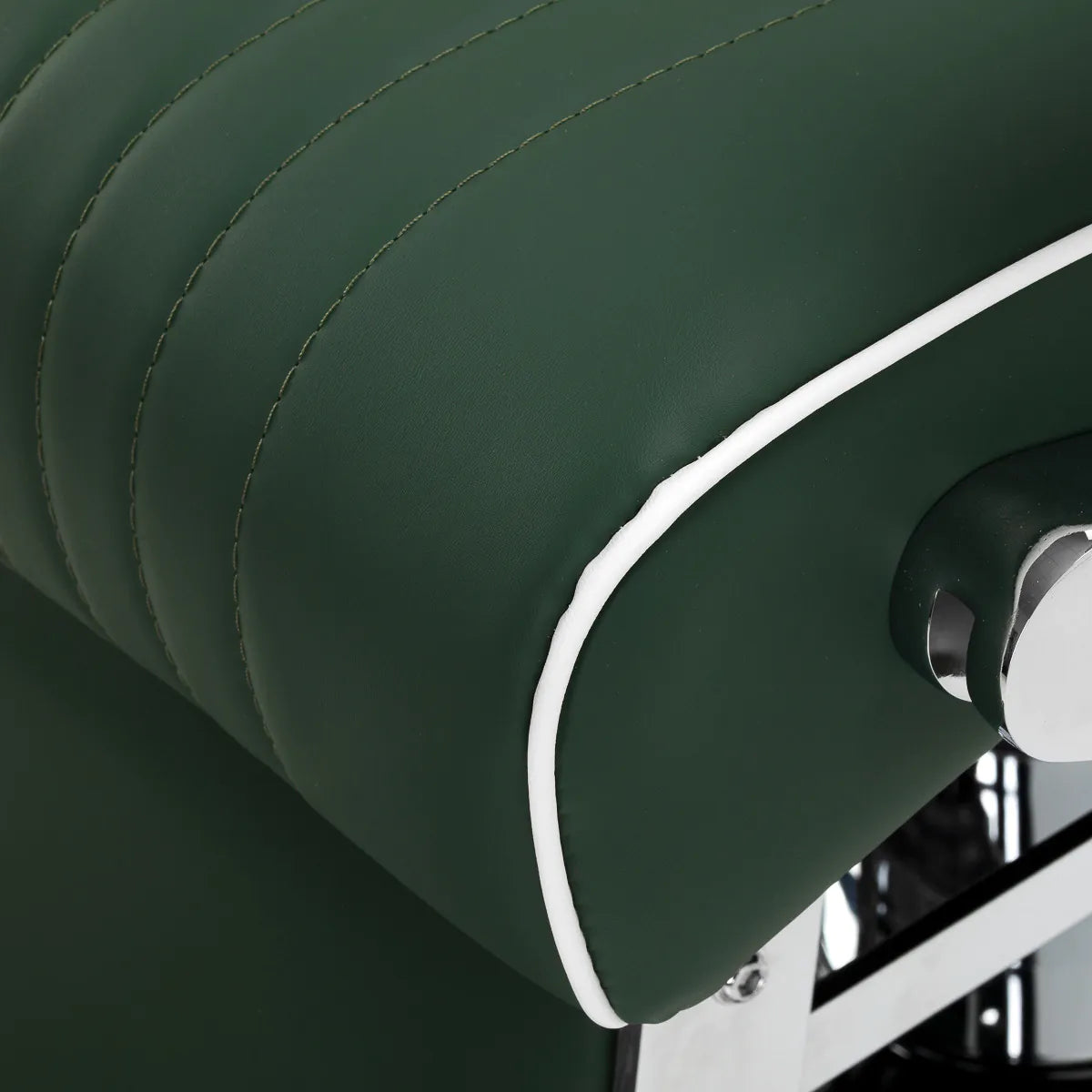 Gabbiano Visionerio barber chair green chrome frame