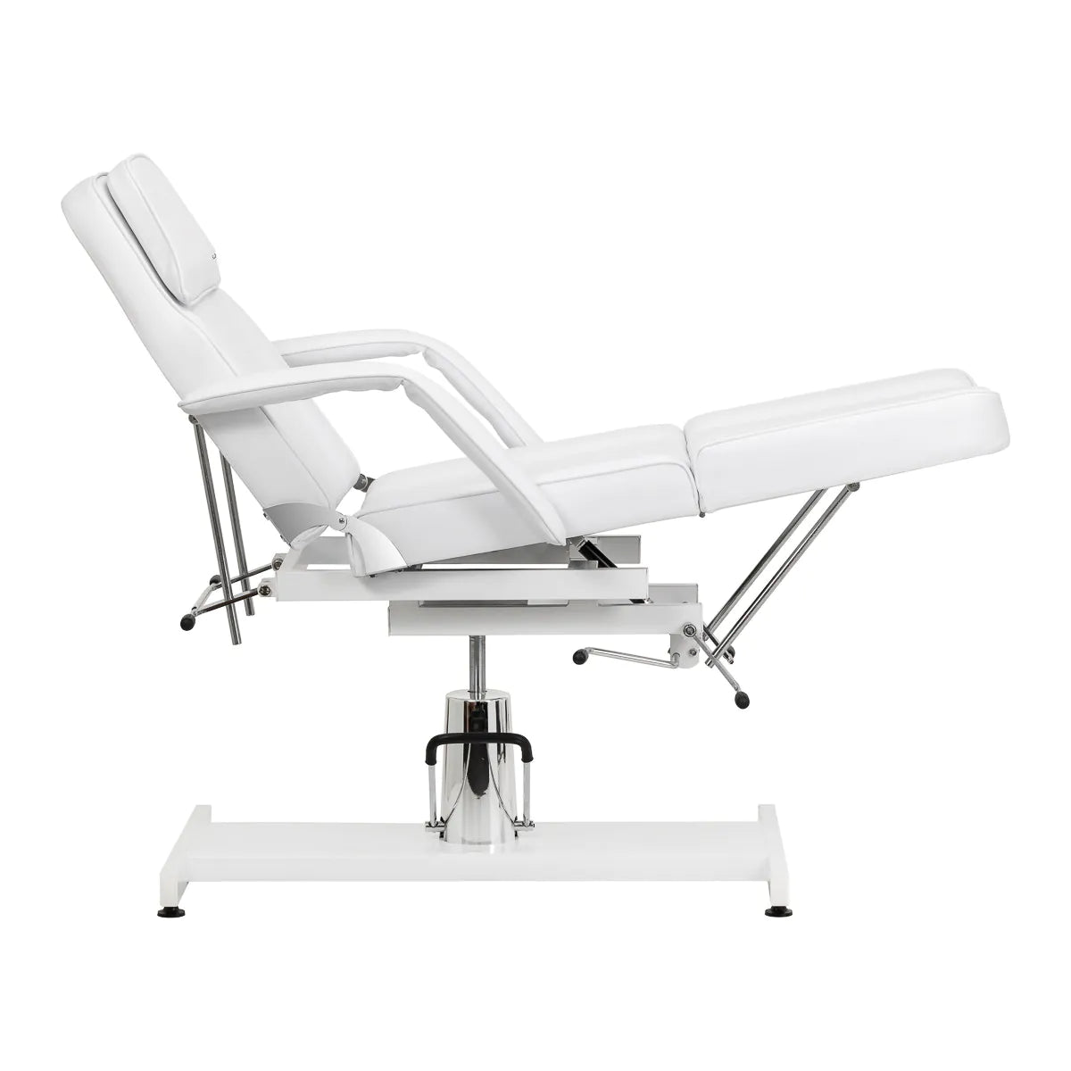 Hydraulic pedicure beauty chair Sillon 210 with rocking function and split footrest white