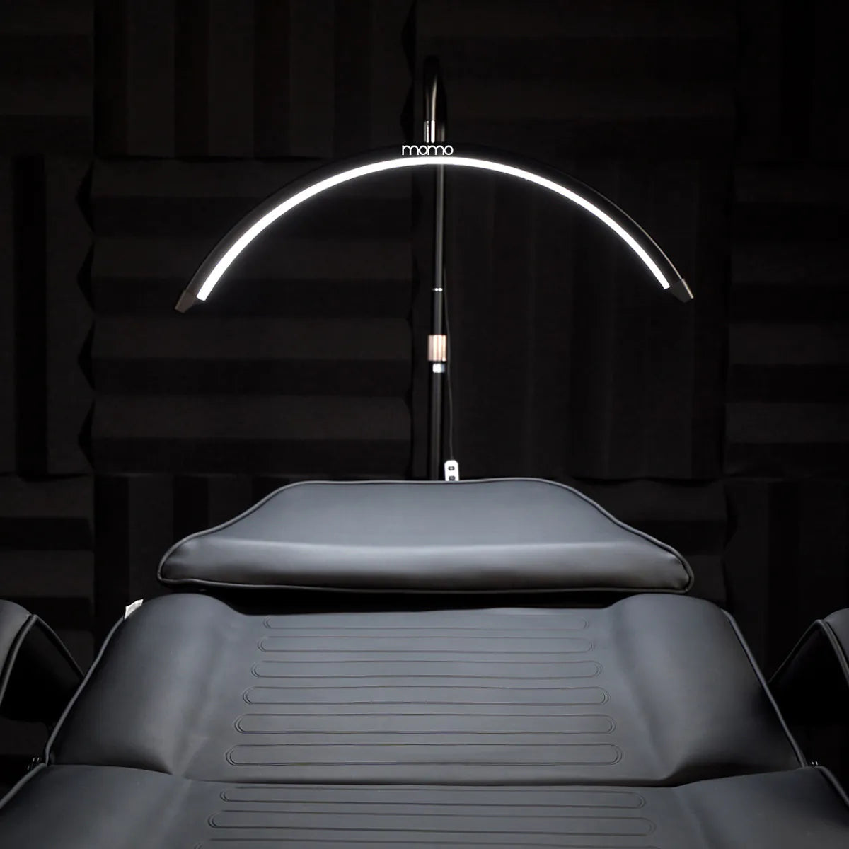 Glow eyelash treatment lamp MOMO MX6 pink