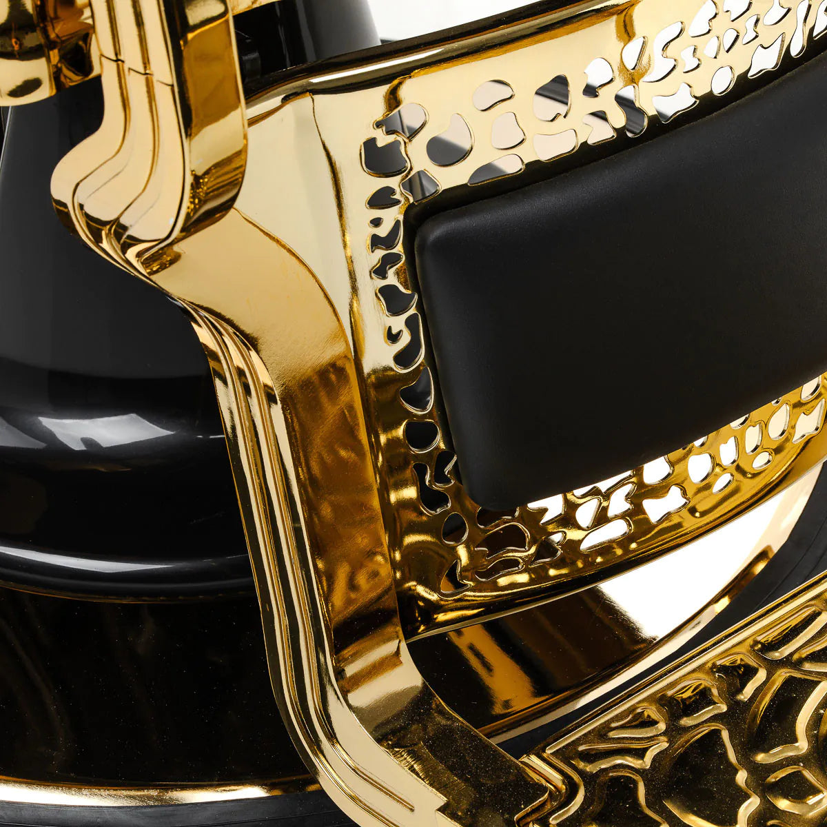 Barber chair Gabbiano Niccolo black with gold base