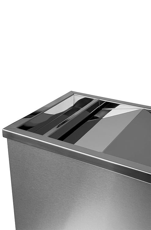 Čtvercový odpadkový koš s horním rámem a krytem "houpačka"