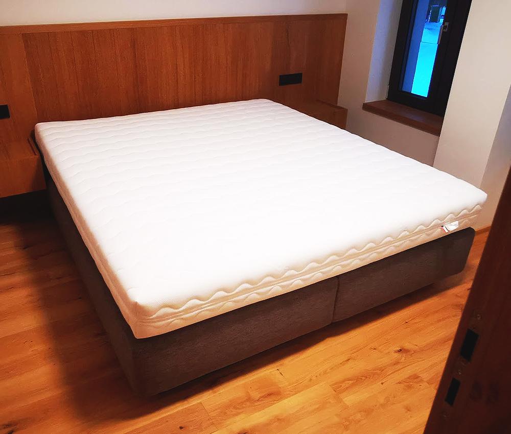 Tabulková pružina s lamelovým jádrem