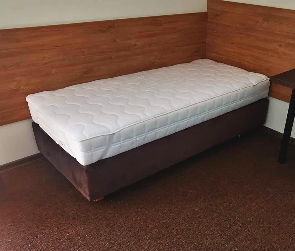 Tabulková pružina s lamelovým jádrem