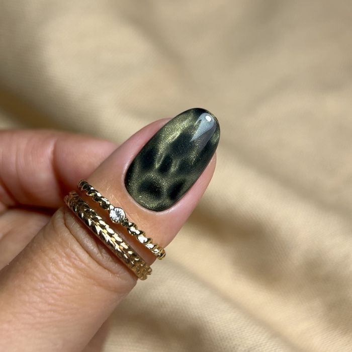 SLOWIANKA 572 Zodiac Dust gel polish 10g