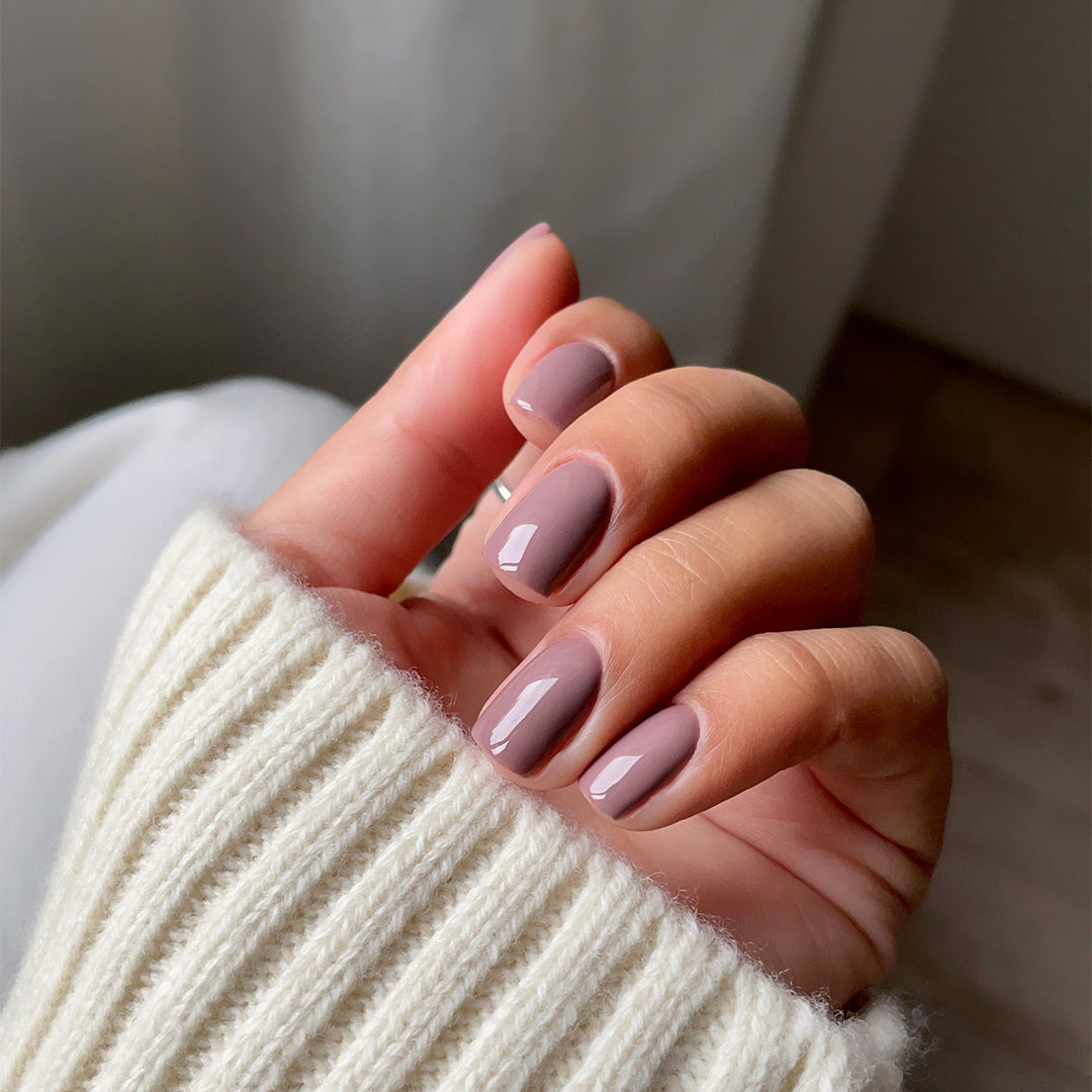 Gel lak SLOWIANKA 650 Cozy Latte 10 g