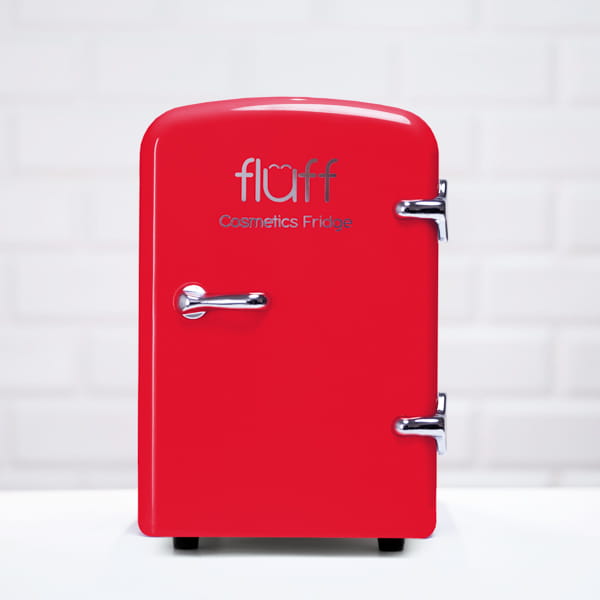 Světle fialová lednička na kosmetiku - stříbrné logo (lesklý povrch)